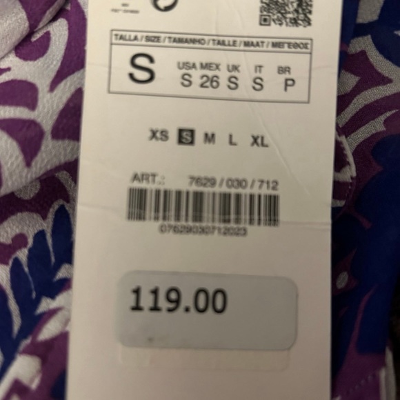 NWT- Zara Beaded button up
Printed blouse - Picture 6 of 6